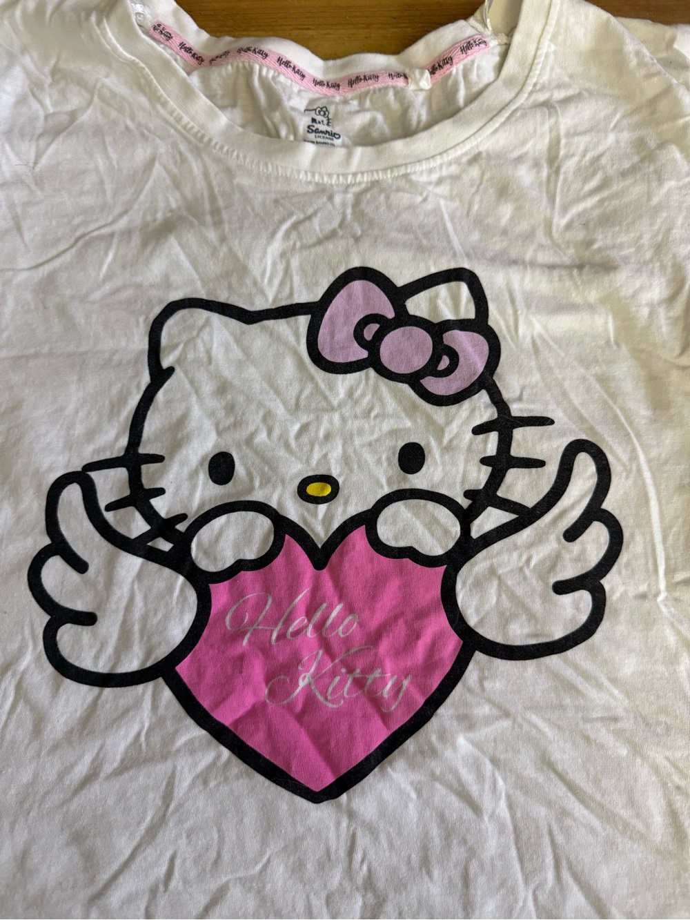 Hello Kitty White Tee with Pink Heart and Bow Graphic - Picture 2 of 3